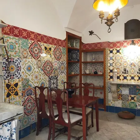 Palazzo Manfredi Dimora Storica * Pieve di Teco