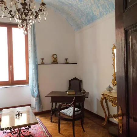 Palazzo Manfredi Dimora Storica Pieve di Teco